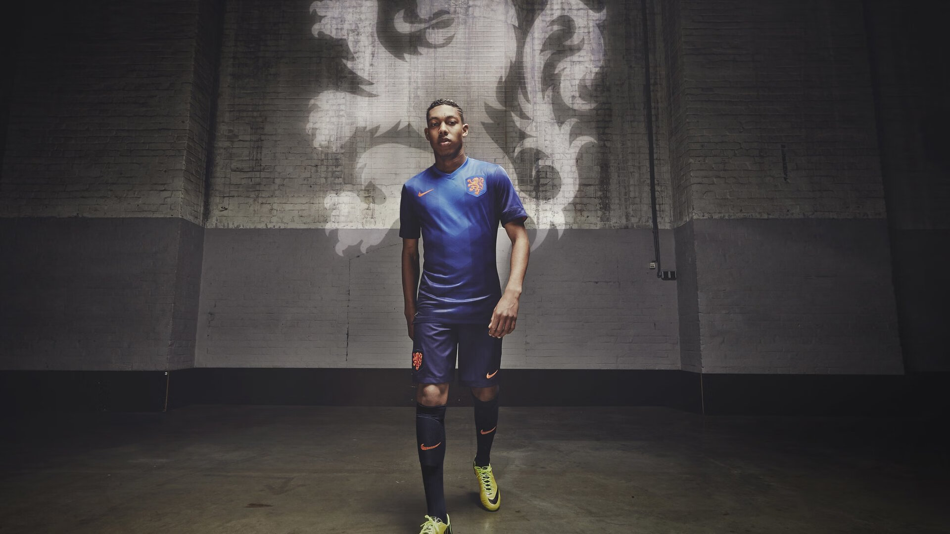 媒体聚焦:名家评论解读赛场战术变化